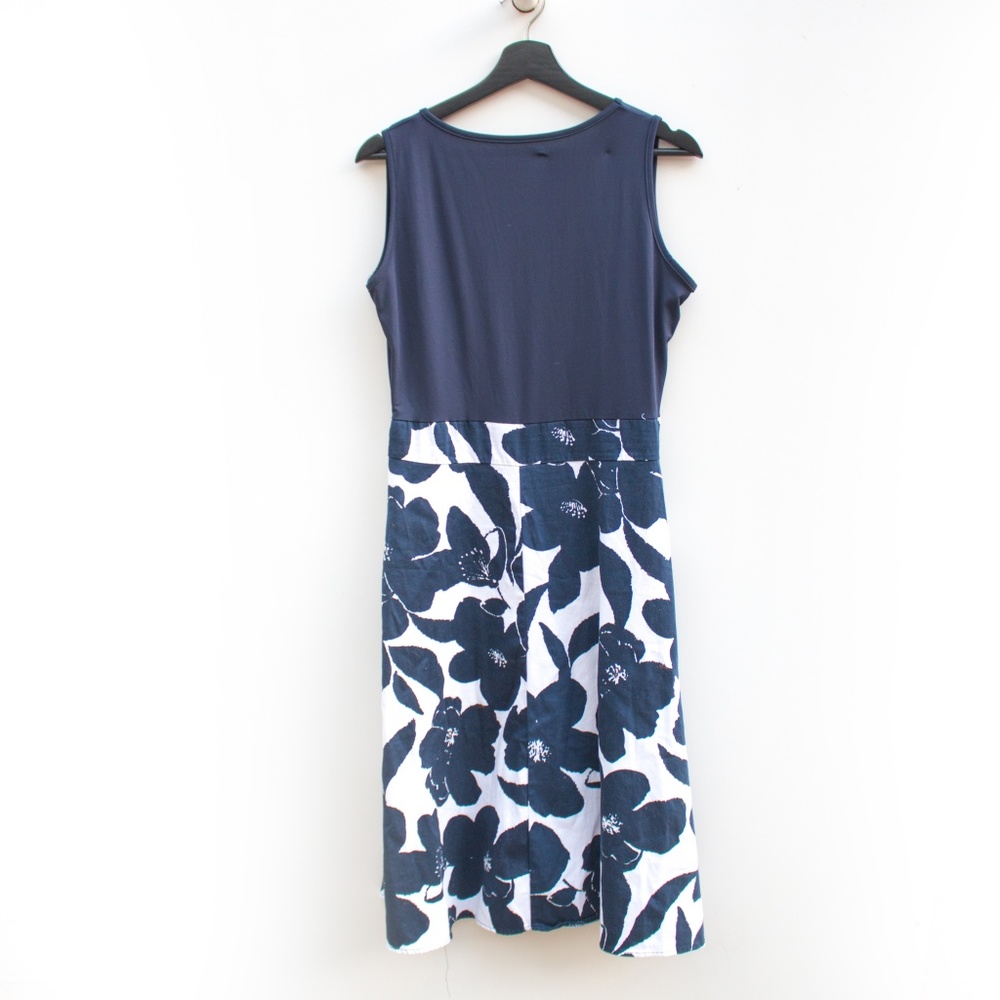 ✨Blue Enchantress | Navy Floral Fit Flare Dress - Picture 5 of 5